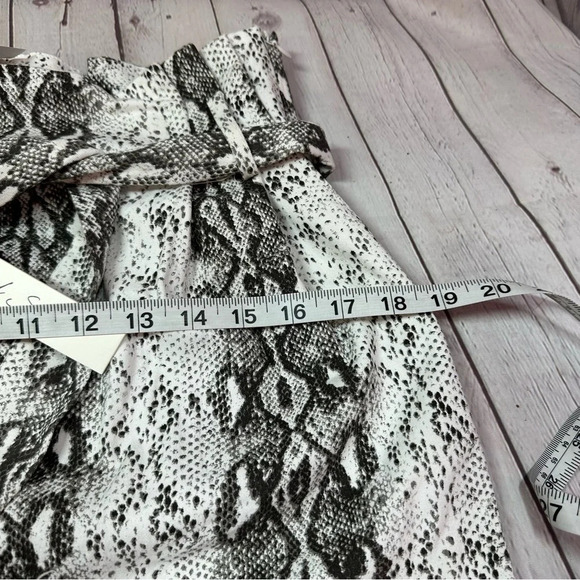 NWT mustard seed snakeskin print high waist skirt with pockets sz medium - Picture 7 of 10